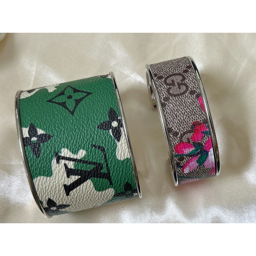 2 Fashion Cuff Bracelets Floral Monogram Print Silver Tone Wide Narrow Lot